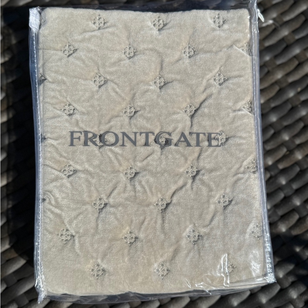 Frontgate Rumi Velvet Lumbar Pillow Sham - Dune - NWT